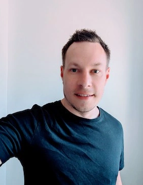 A selfie of Dan Jackson.